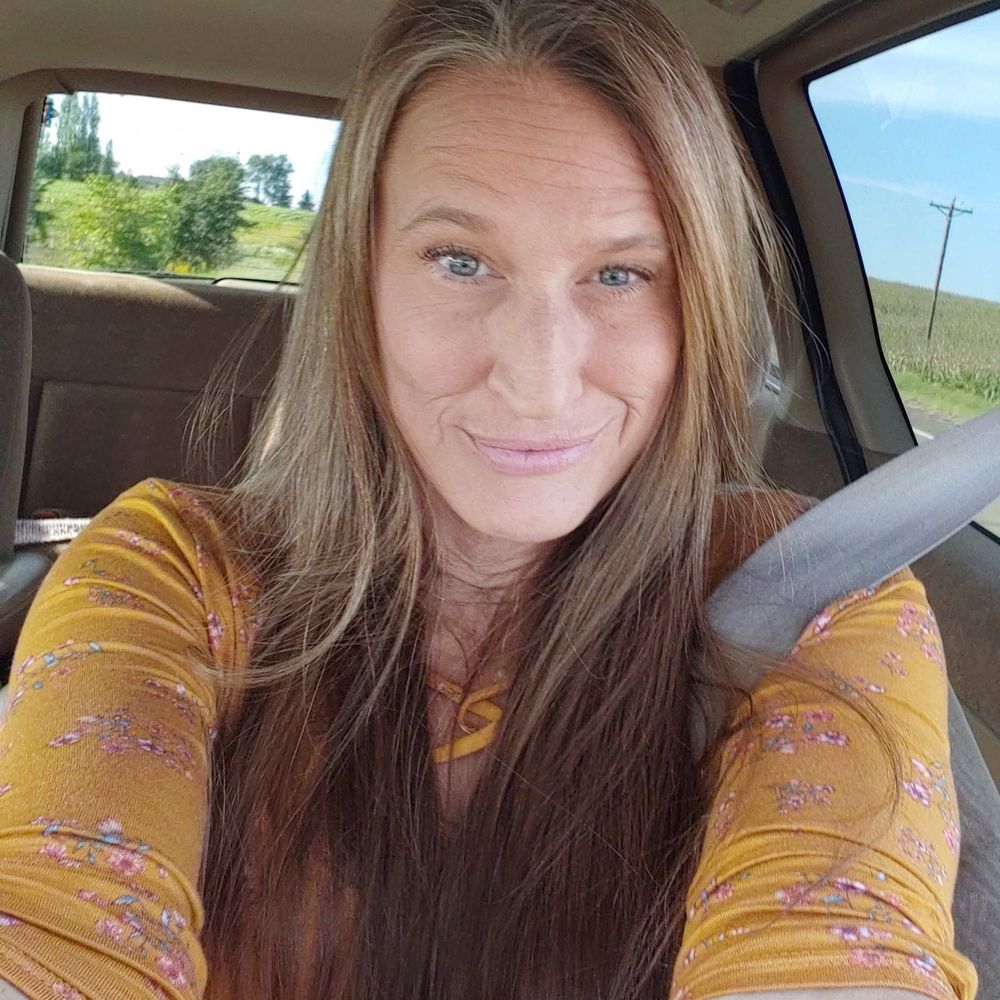 Meet your Posher, Angie